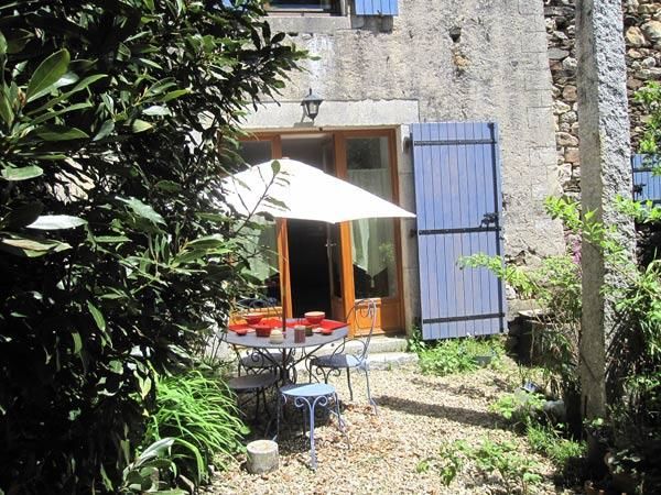 Terrasse ensoleillée  - Saint Salvy De La Balme - tarn - 