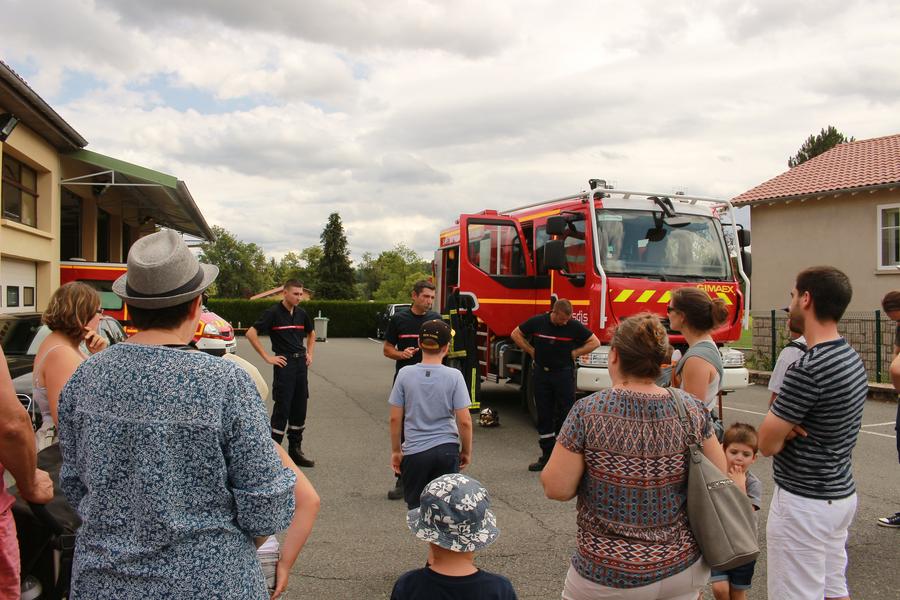 Visite de la caserne des pompiers - Famille +_Usson-en-Forez