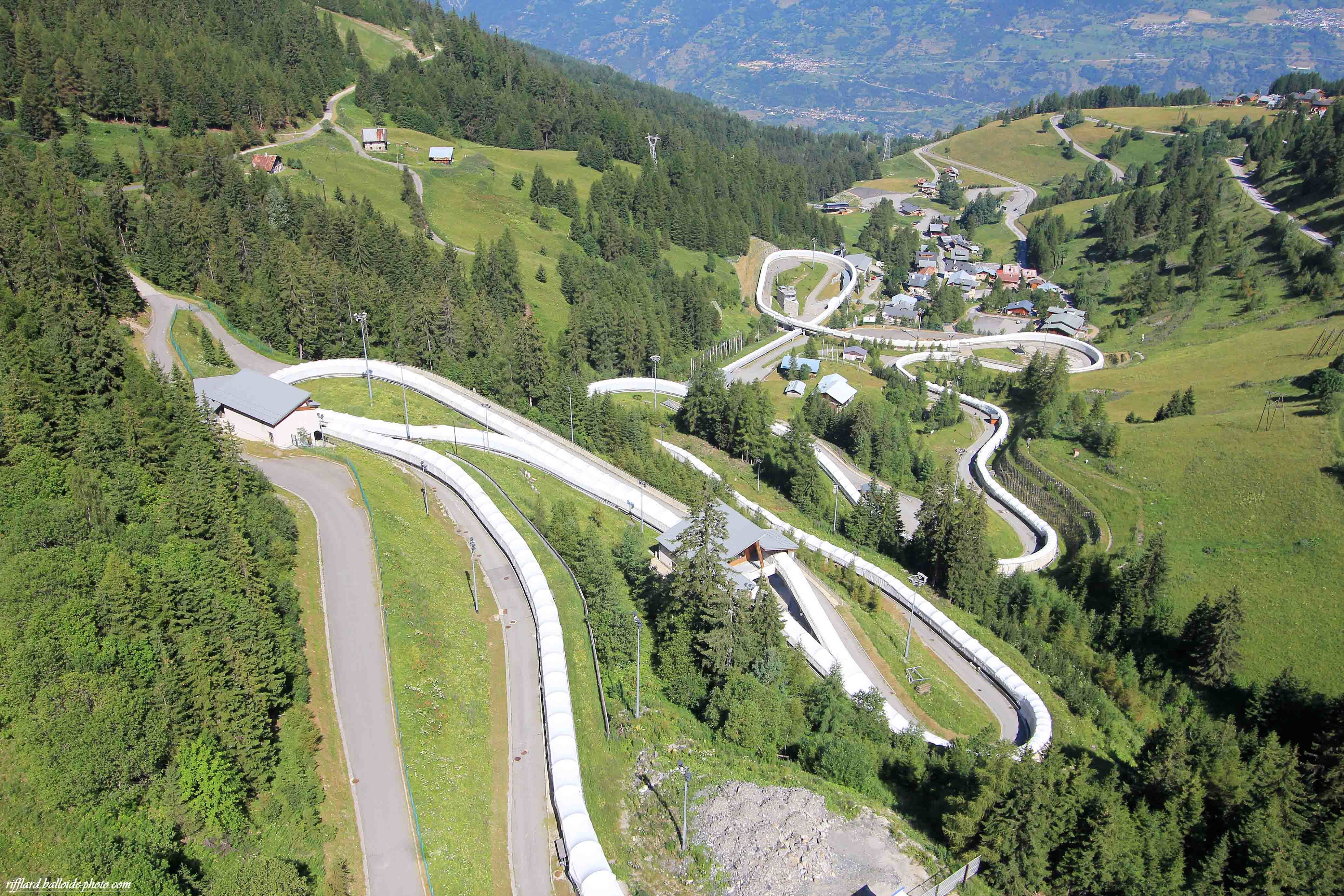 Visite de la piste de Bobsleigh
