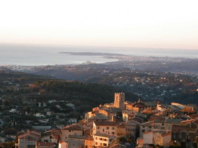 Gîte L Azur-vue du Village-Saint Jeannet-Gîtes de France Alpes-Maritimes