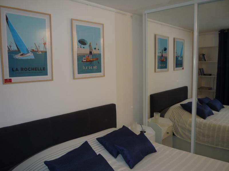 Lit et placard portes miroir