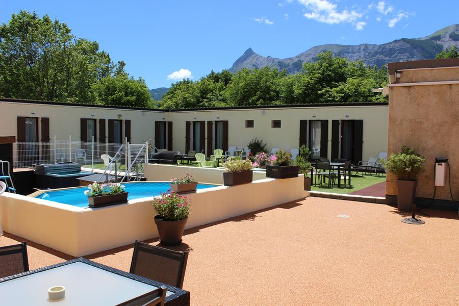 Hôtel Le Connétable à Saint-Bonnet-en-Champsaur, Hautes-Alpes - © Hôtel Le Connétable Hôtel Le Connétable - © Hôtel Le Connétable