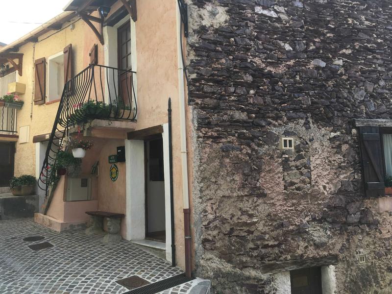 Gîte Le Rourois-Accès rez de chaussée-Roure-Gîtes de France des Alpes-Maritimes