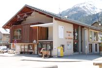 Le bureau d'information touristique dans la maison de la Vanoise