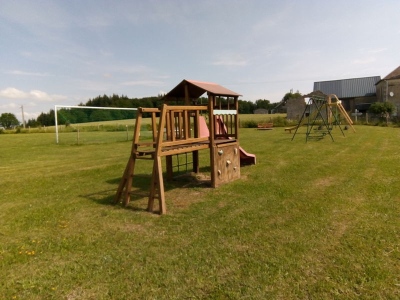 Aire de jeux - Fernoël