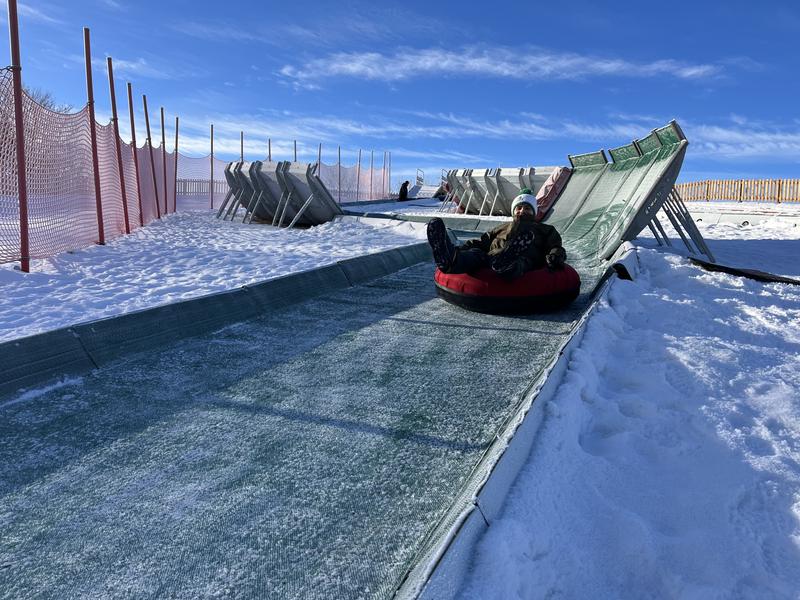 Tubing à Terre Ronde en hiver Tubing à Terre Ronde en hiver