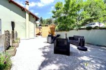 La 2e terrasse avec accès direct aux commerces