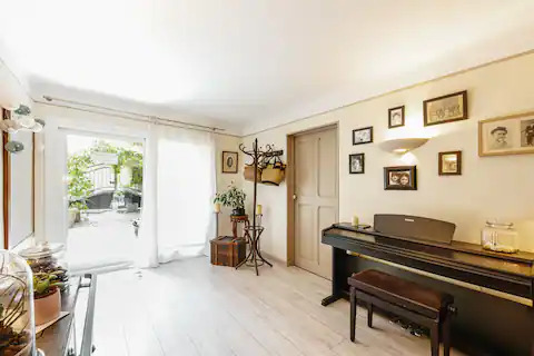 entreÌe