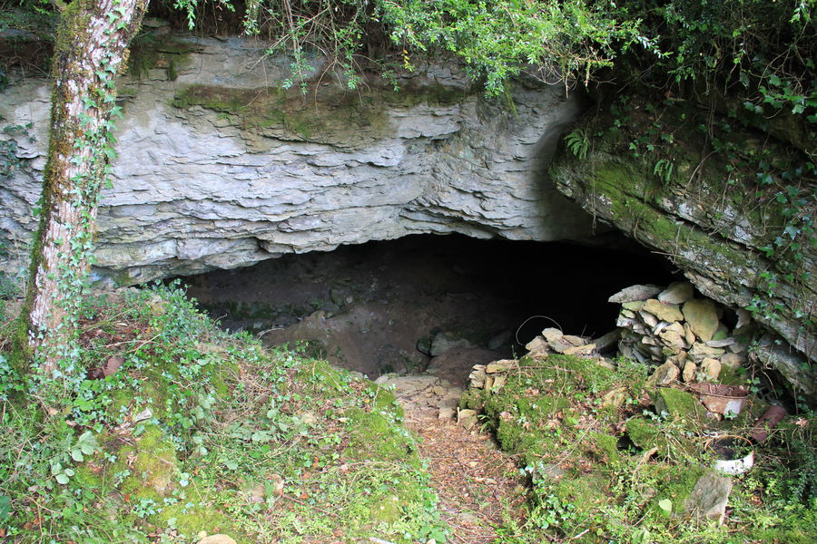 Grotte de Baracan - Plateau des Trénoz