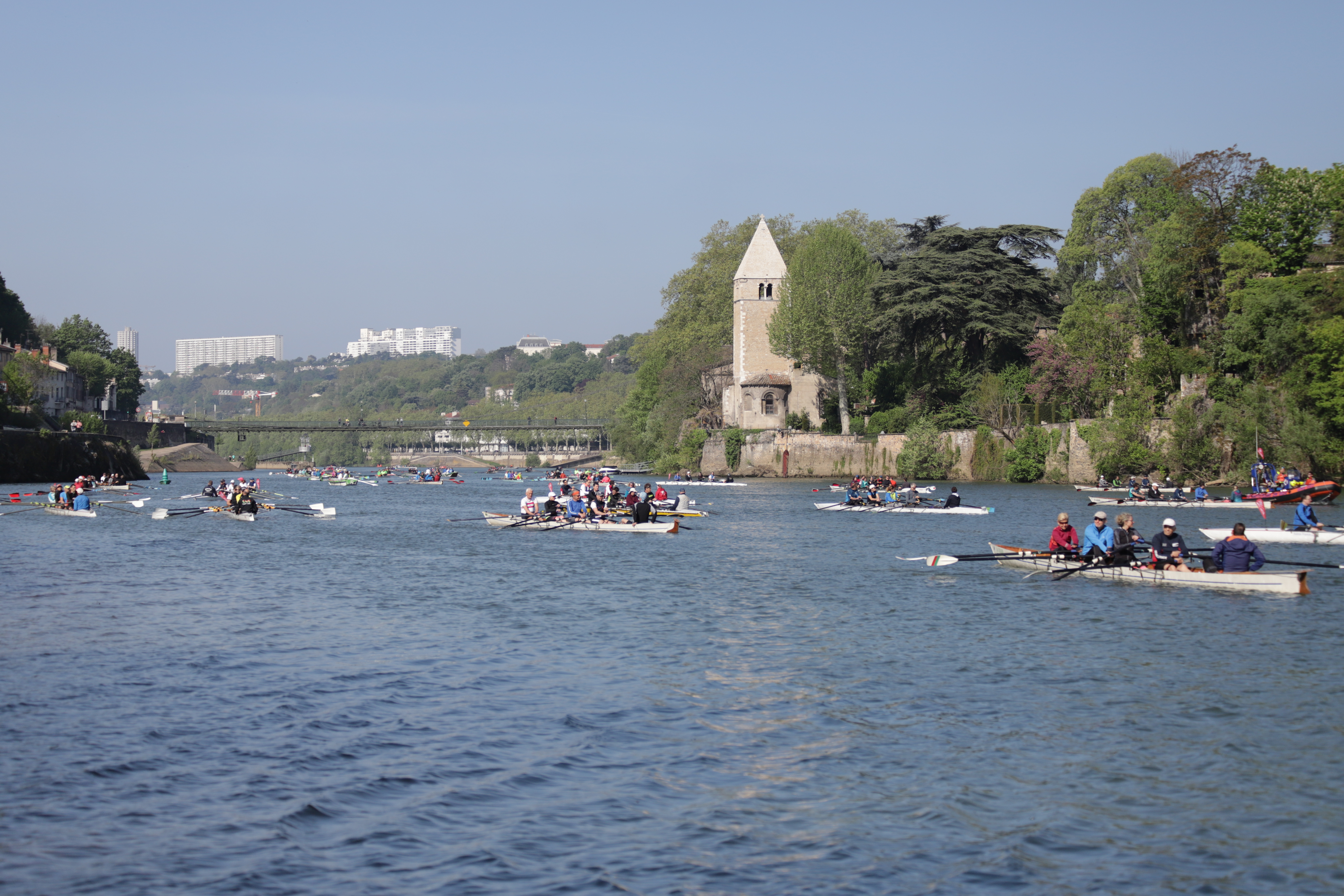 La Traversée de Lyon en aviron