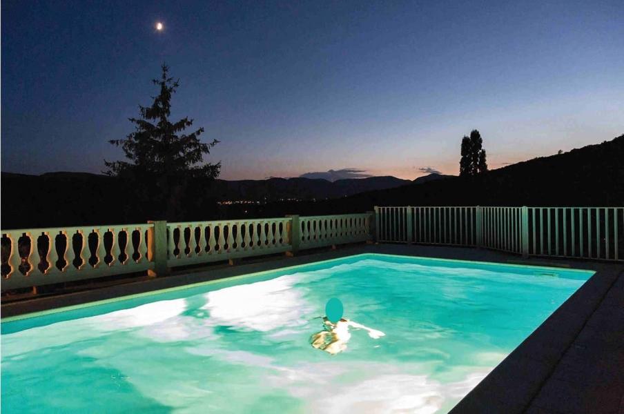 Soirée piscine sous les étoiles 