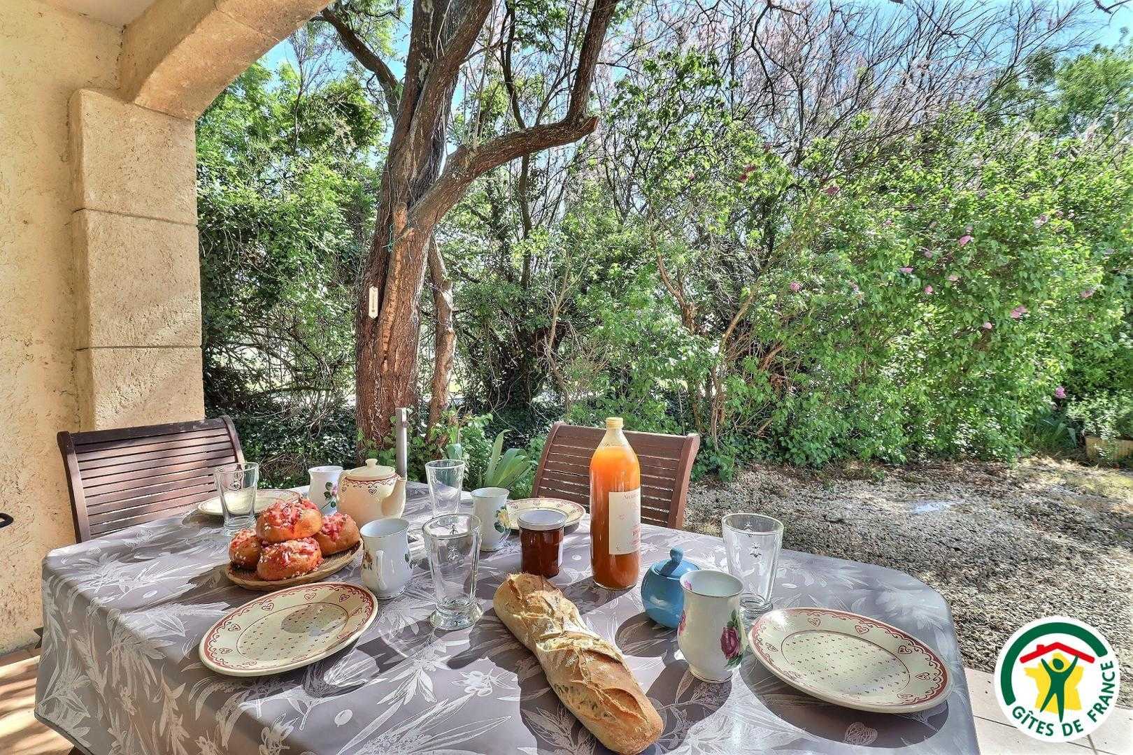 Terrasse privative et abritée