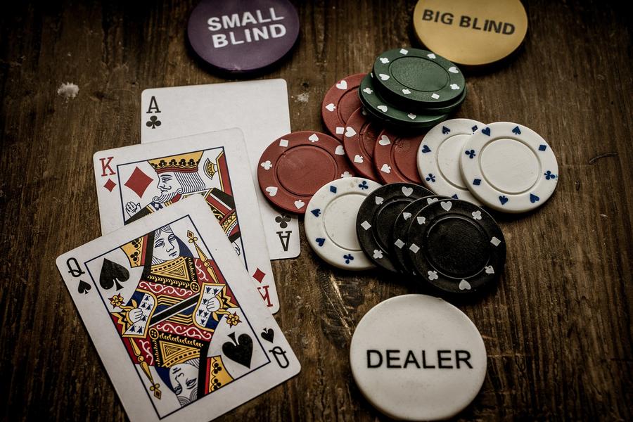 Après-midi jeux de cartes et de société au Bonn'art café