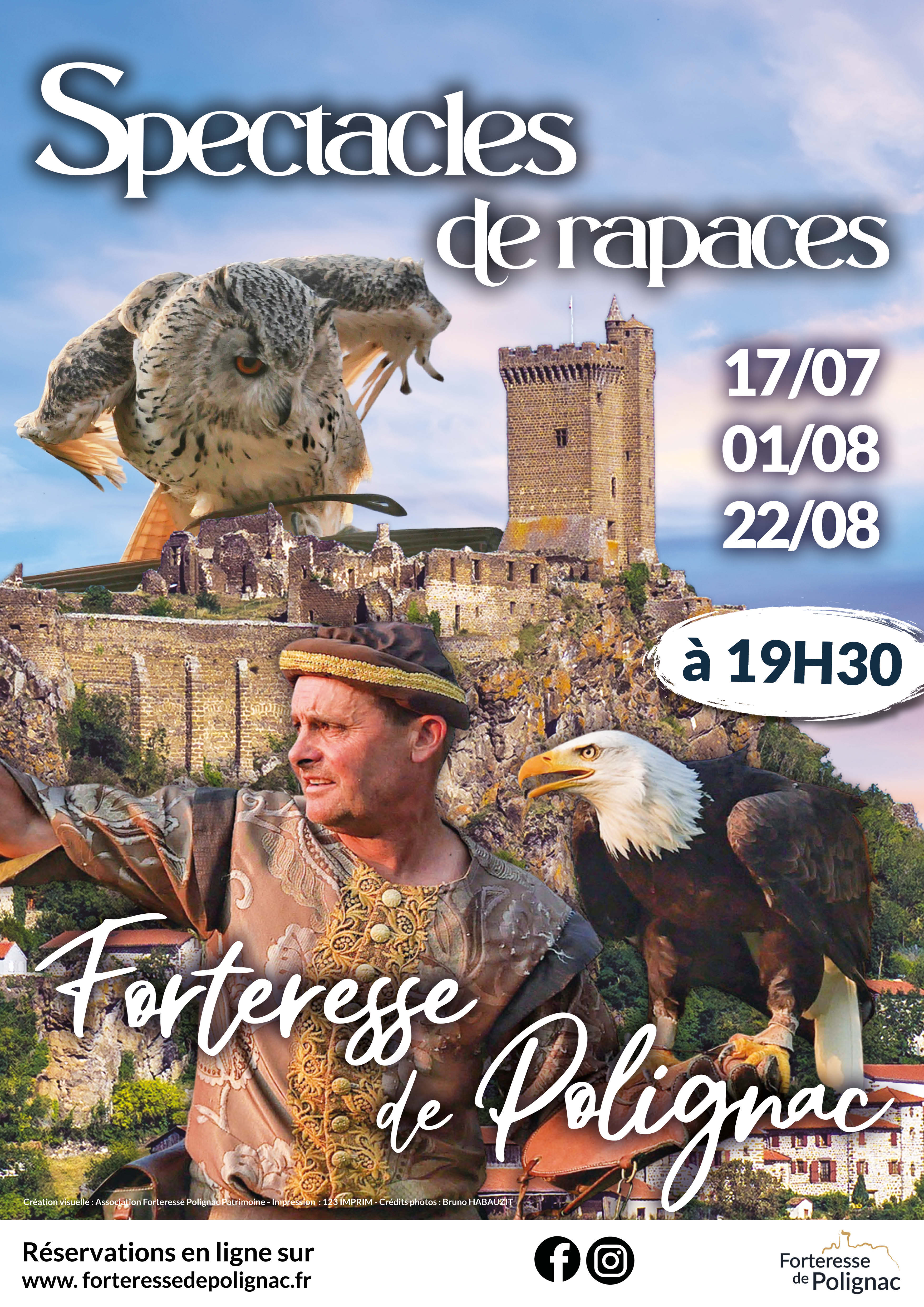 Spectacle de rapaces à la Forteresse de Polignac