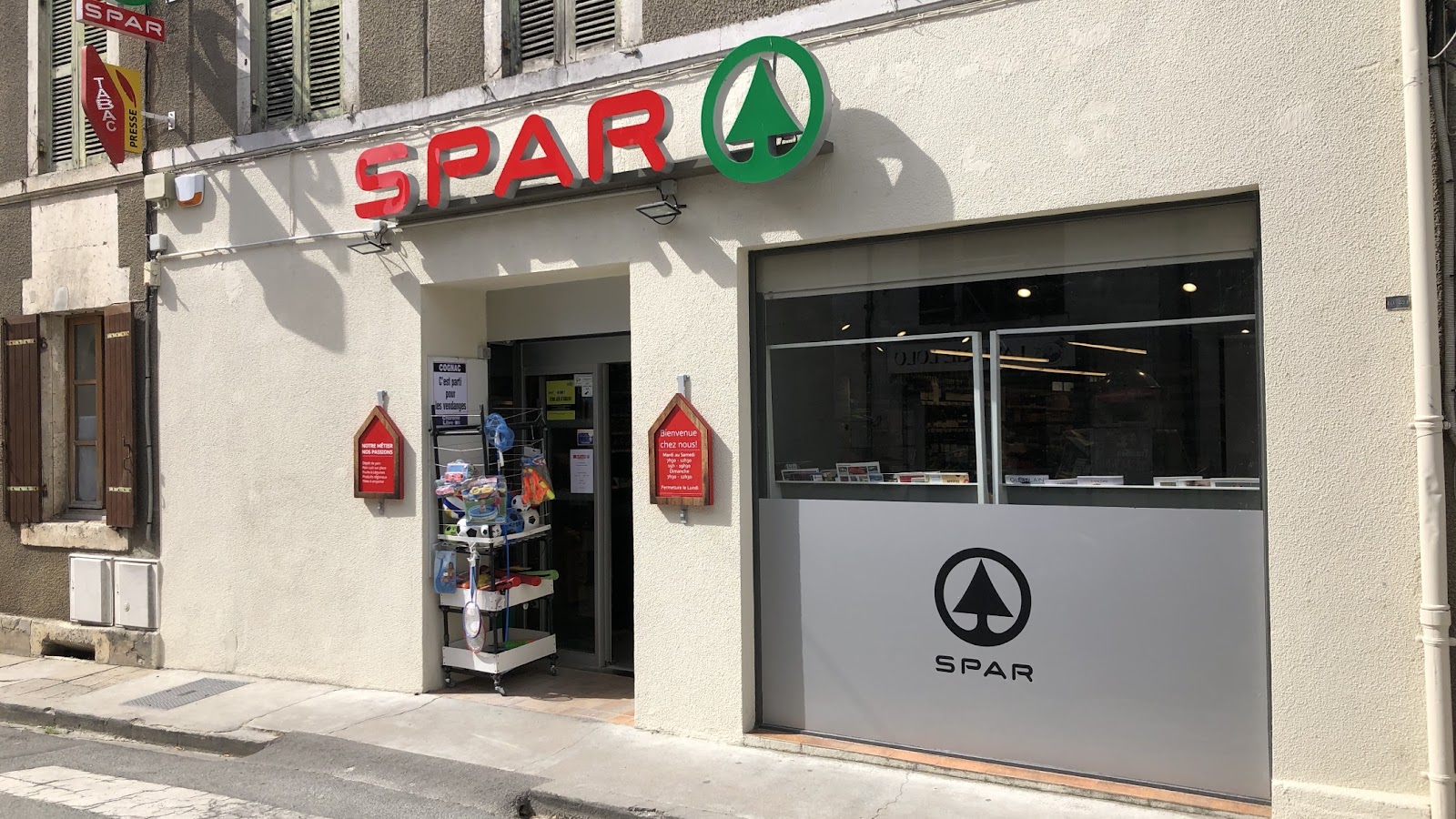 SPAR