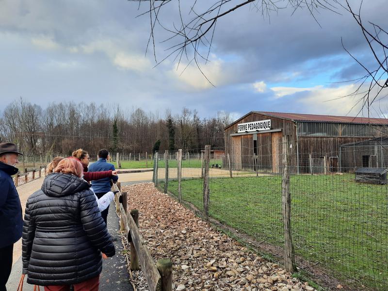 Visite de la ferme pédagogique et élevage d'autruches du Père Louis - Vézeronce-Curtin - Balcons du Dauphiné - Nord-Isère - à  moins d'une heure de Lyon