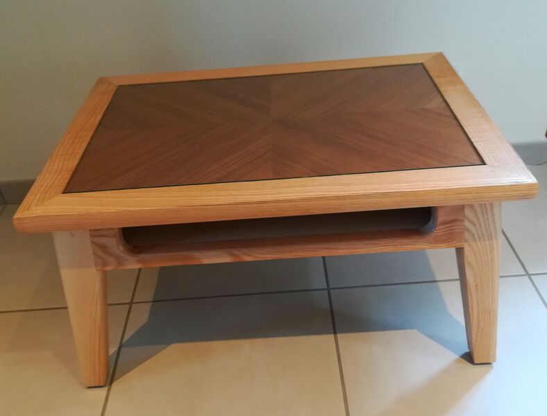 Table réalisée par Yannick Montfollet