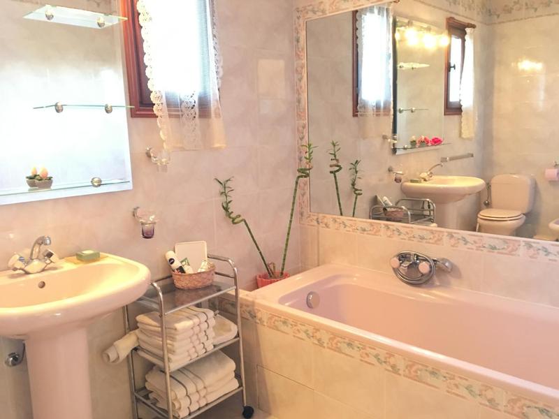 Gîte "Chez Nino et Nunzia"-Salle de bain 1 à létage-Vence-Gîtes de France Alpes-Maritimes