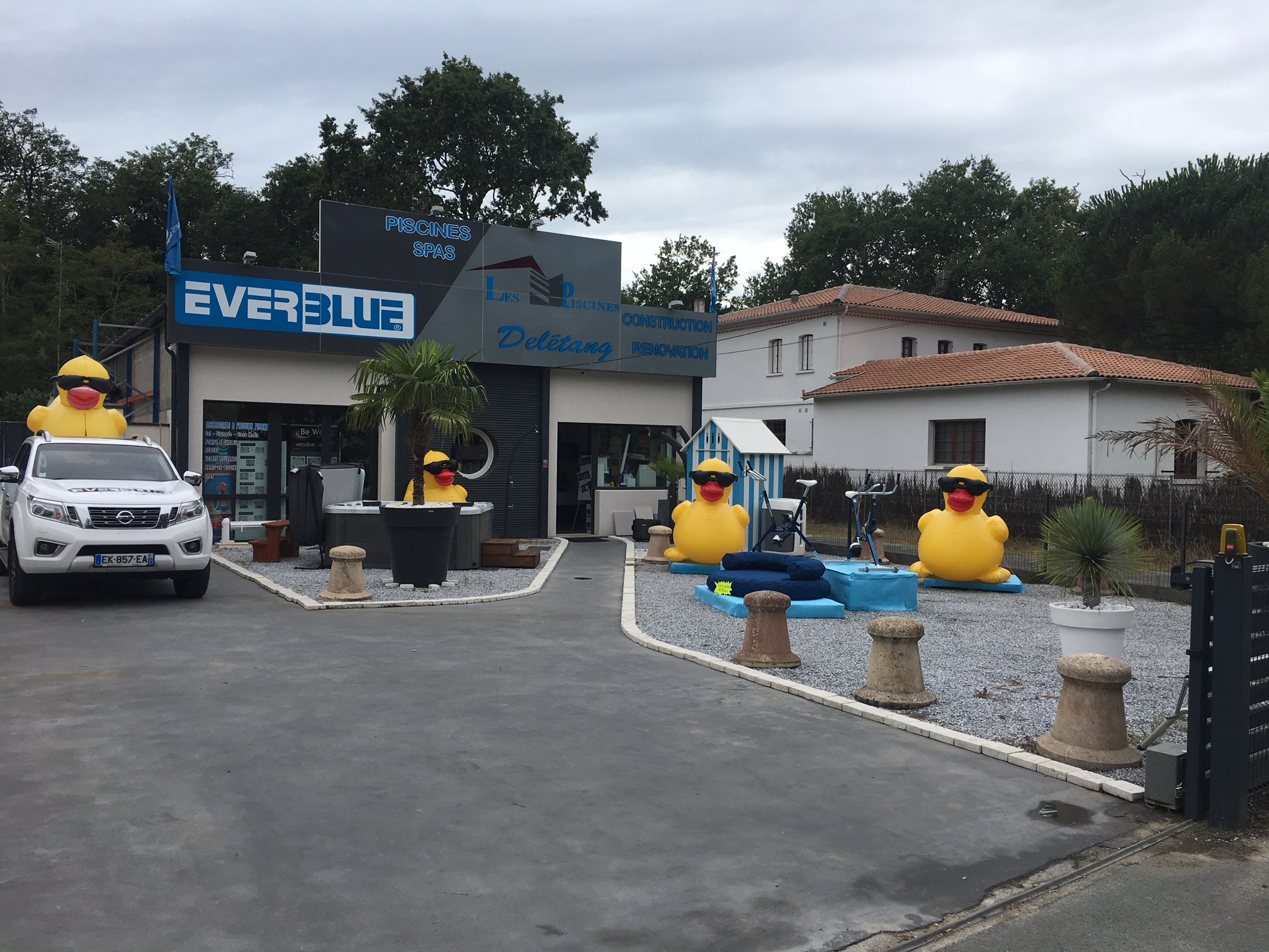 Les Piscines Deletang