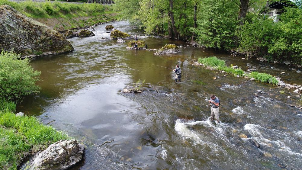 Brocante de matériel de pêche