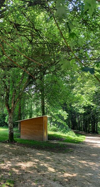Sanitaire de la forêt de Rothonne