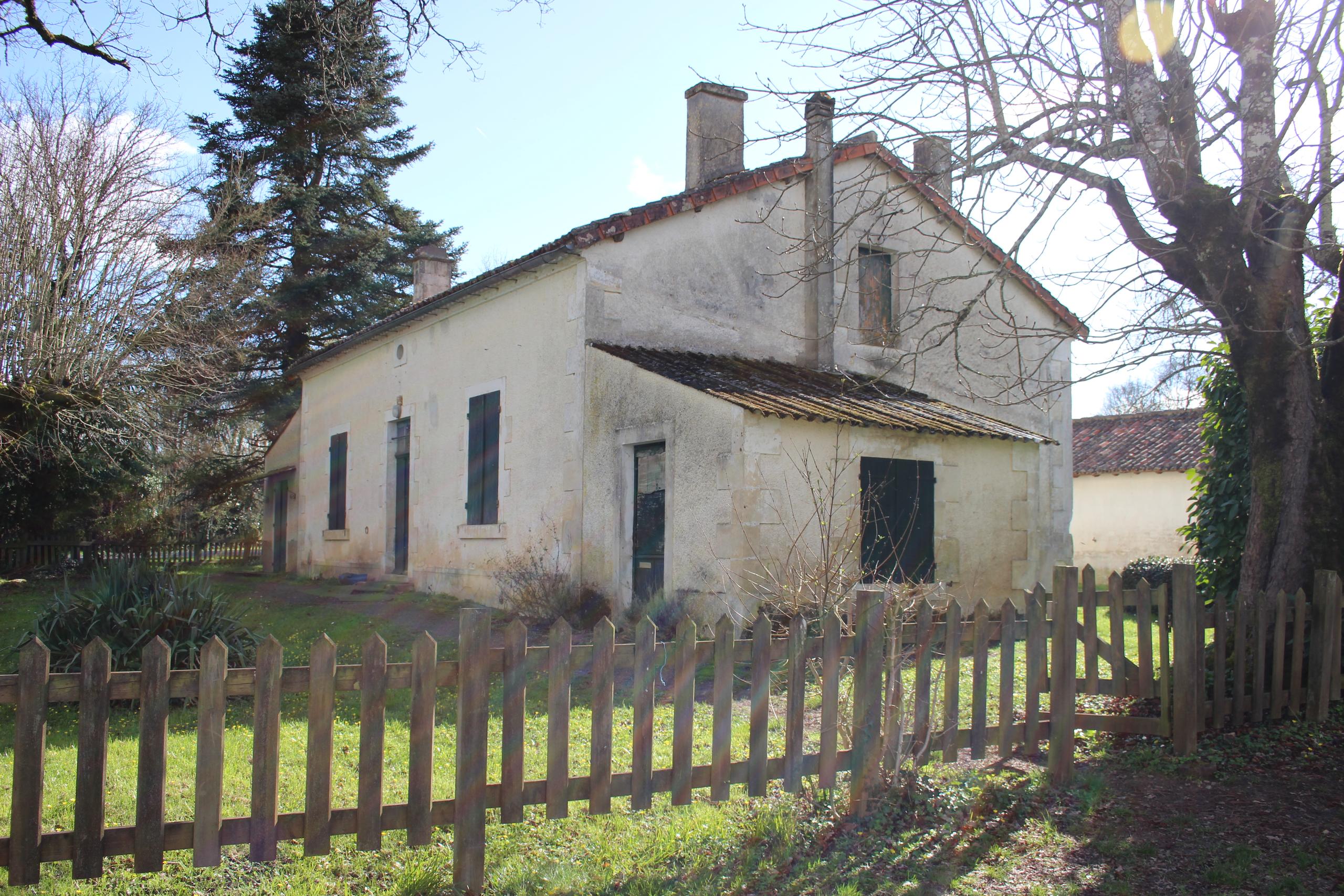 La maison forestière du rond-point