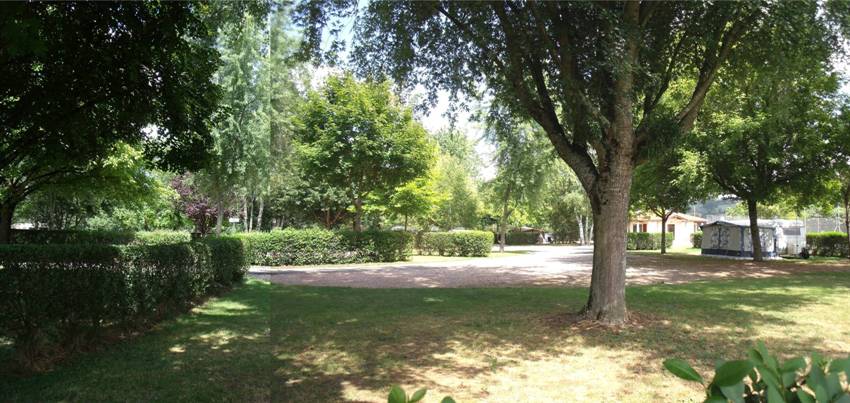 Aire pour camping-cars de Maurs