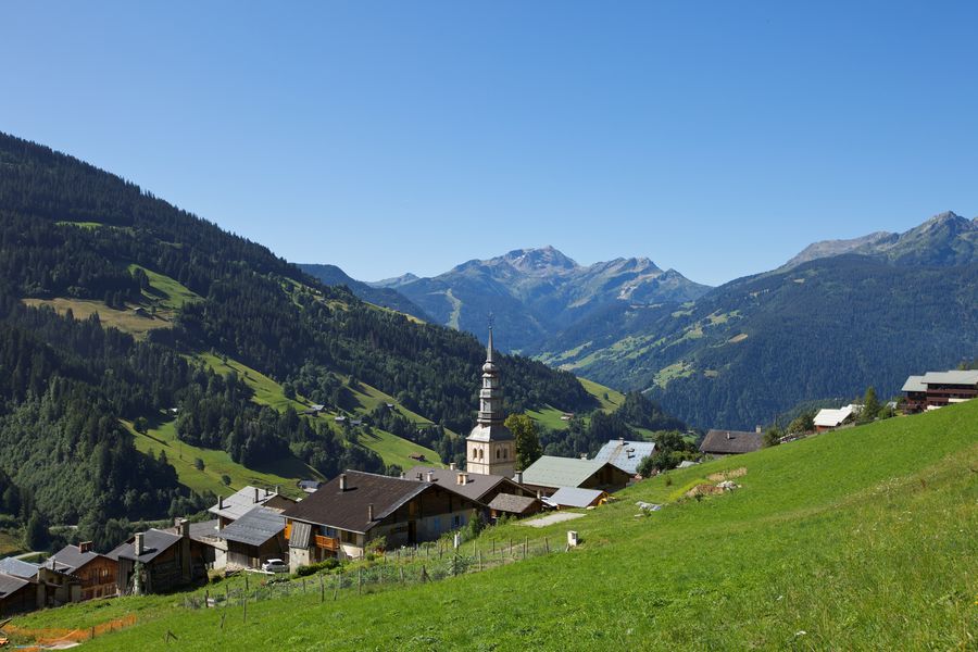 village-hauteluce-ete