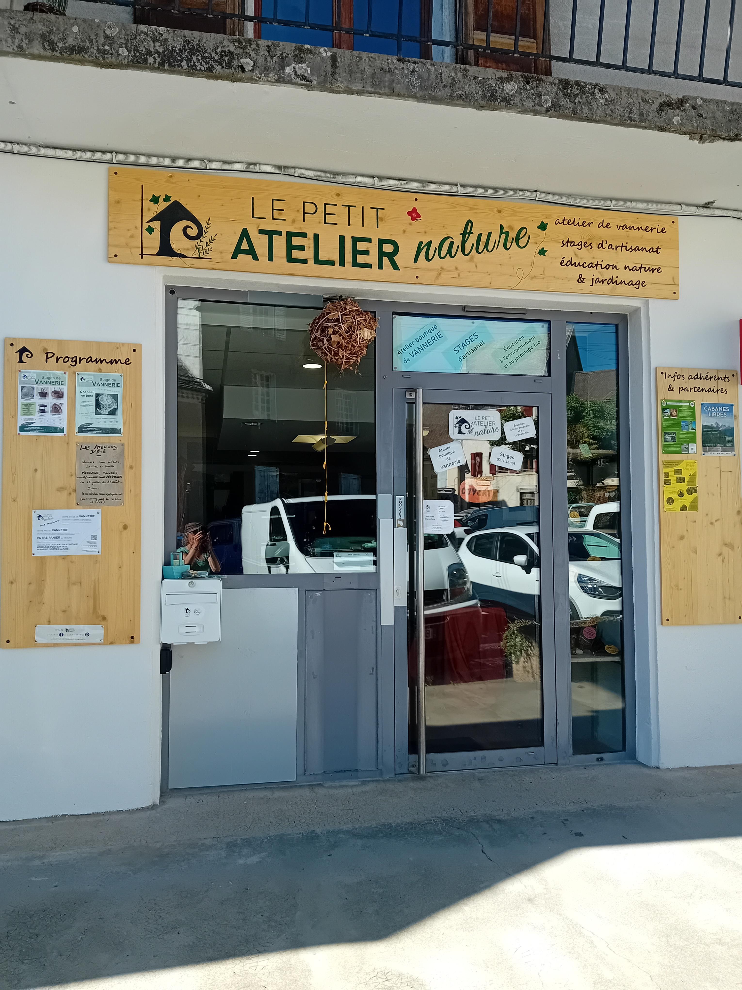 Corbeille ortie carex au Petit Atelier Nature à Mens