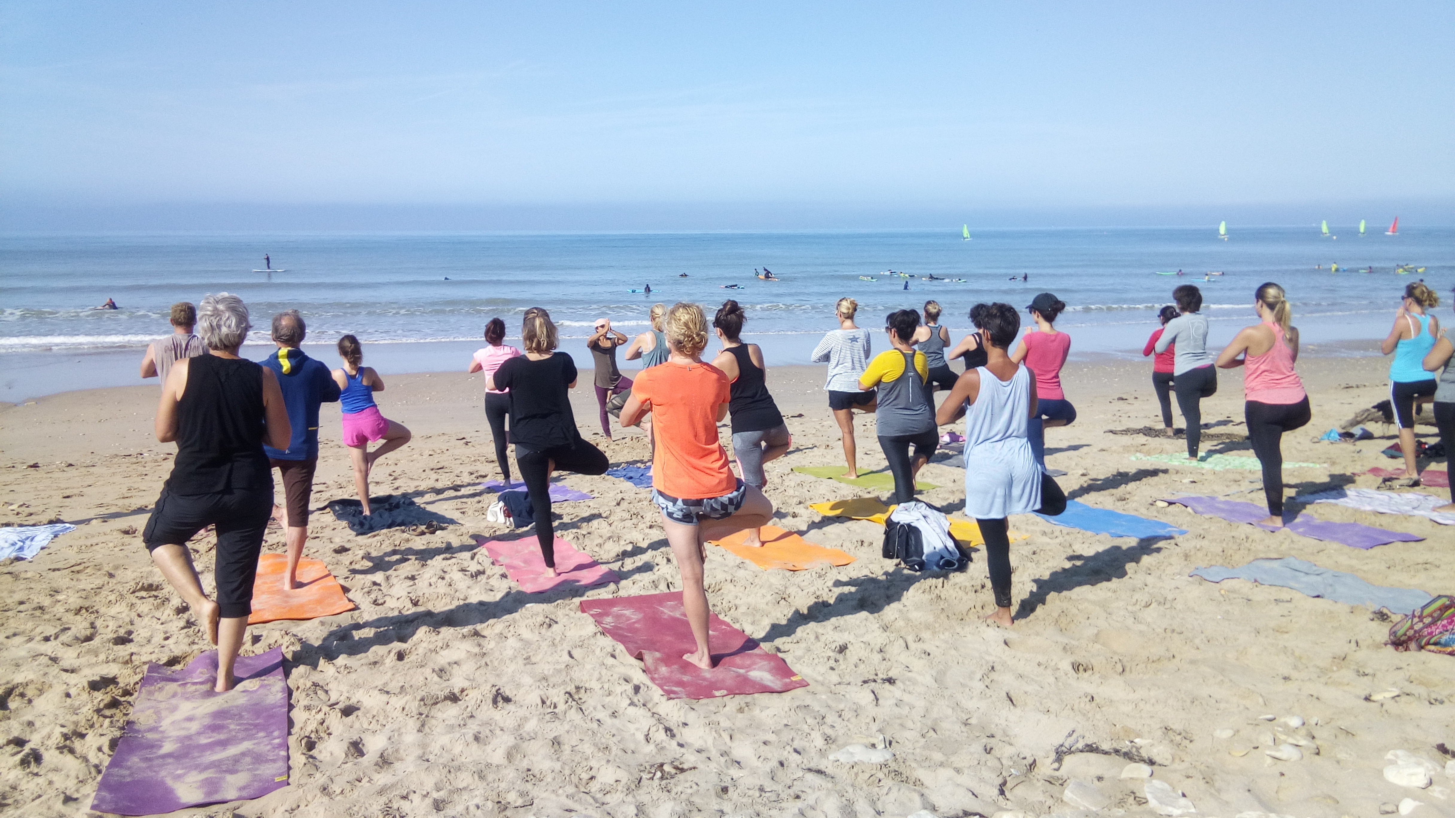 Yoga à la plage au Bois-Plage