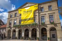 Le maillot du Tour sur la mairie de Thonon