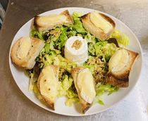 Salade BIO de Rencurel, St marcellin du Dauphiné, noix de la ferme Michallet