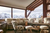 Aux Grands Rouges - véranda - hôtel Grandes Rousses - Alpe d_Huez (2).jpg