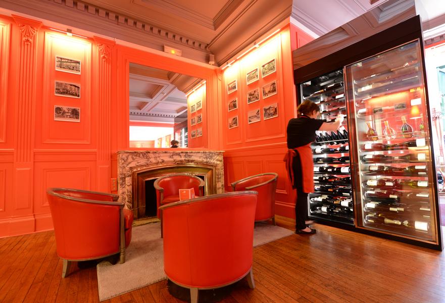 Brasserie Place Bernard