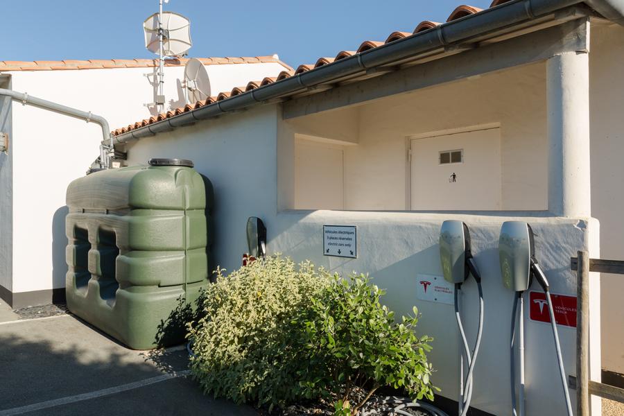 Bornes pour voitures électriques