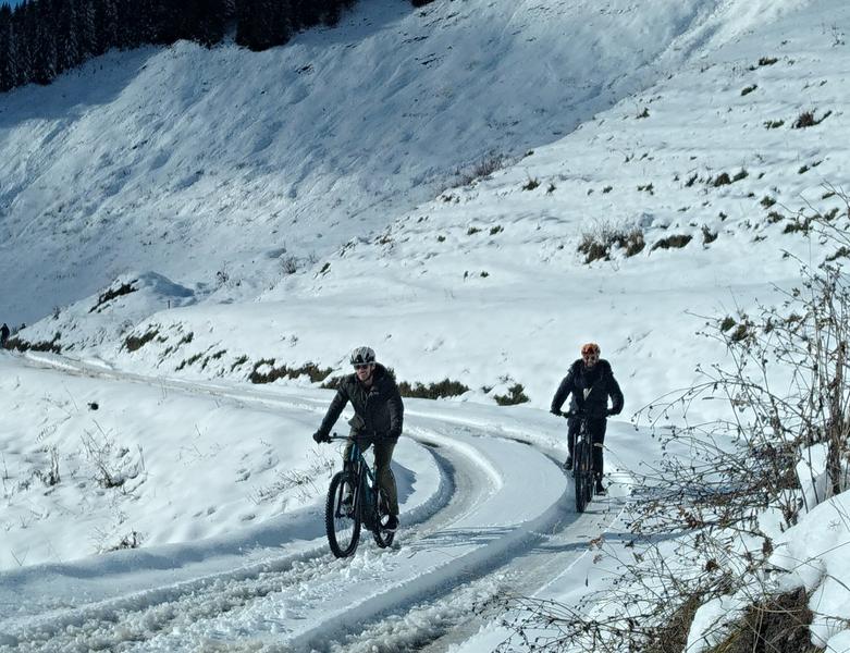 VTT électrique sur neige : l'aventure grand format_Le Grand-Bornand