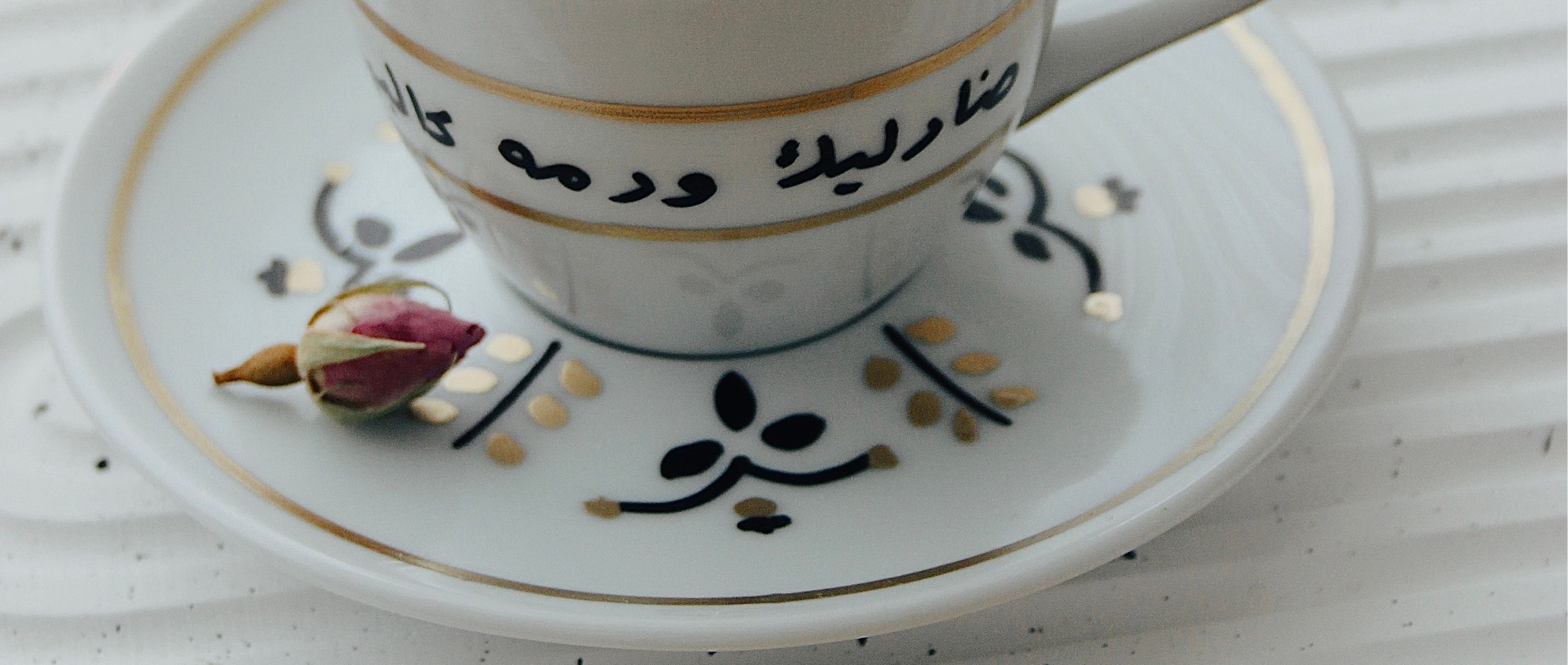 Exposition de peinture sur porcelaine