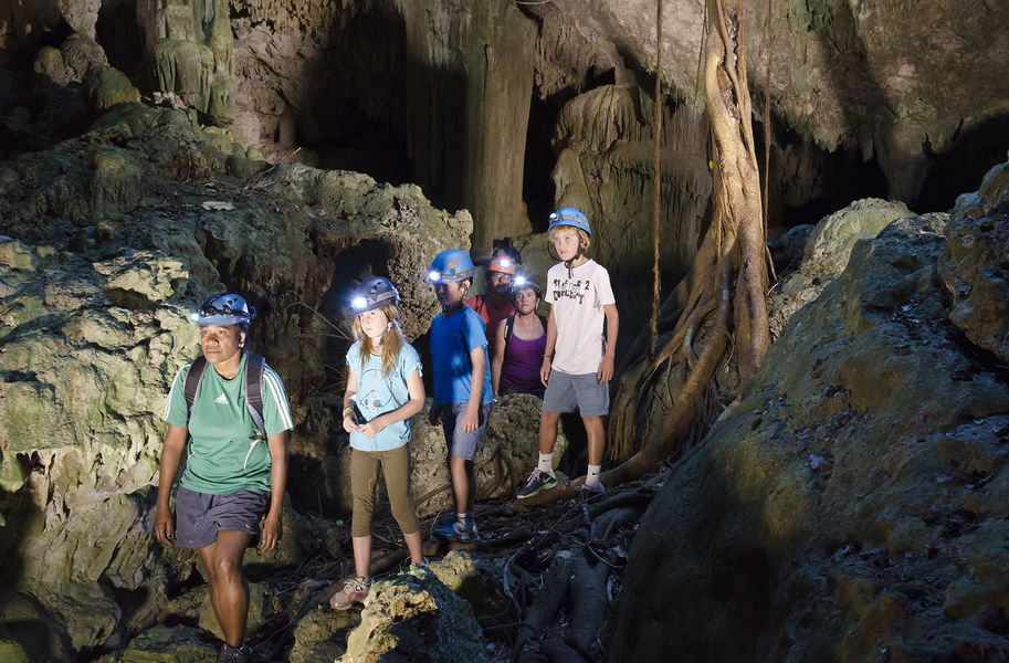 Visite de la grotte Jila