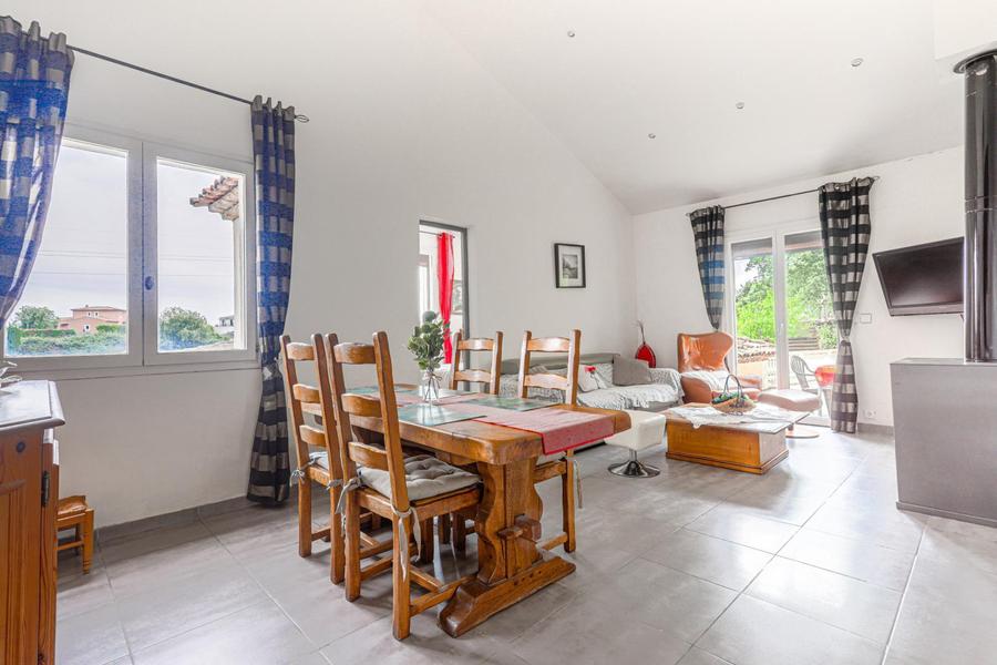 Gîte Le Clos du Noyer Renard-La Gaude-Salon séjour-Gîtes de France Alpes-Maritimes  