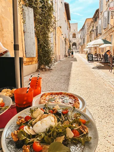 Pizzeria Napoli-arena