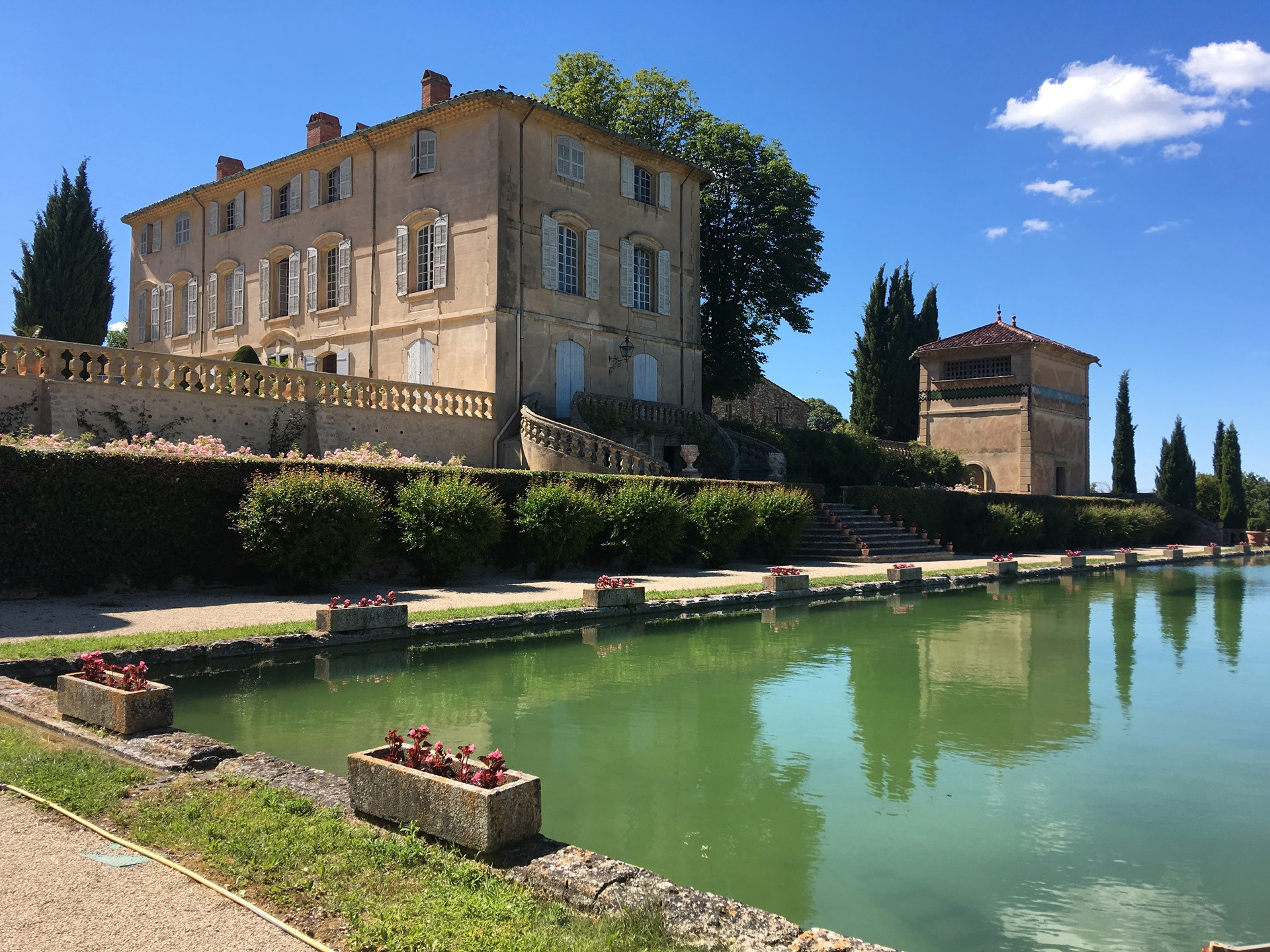 Fleur De Coco Le Puy Sainte Reparade Le Château d'Arnajon (Le Puy-Sainte-Réparade) | Provence-Alpes-Côte d'Azur  Tourisme