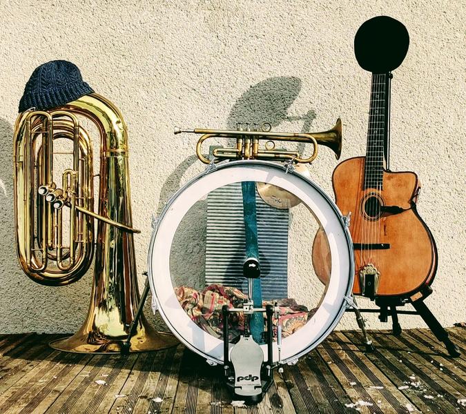 Concert - Jazzual suspect