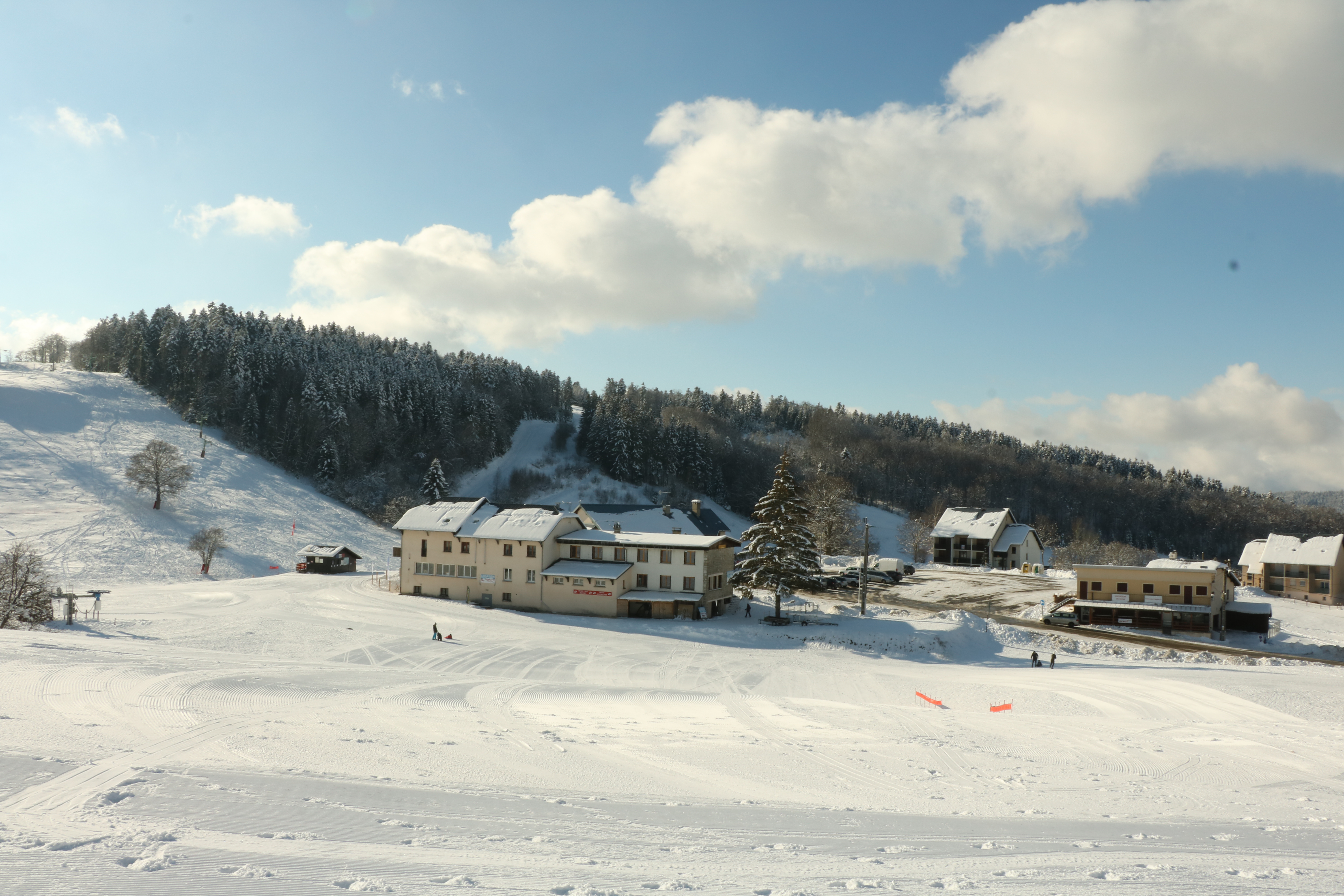 Les Plans d'Hotonnes © Emmanuelle Bebi Office de Tourisme Bugey Sud Grand Colombier  (11)