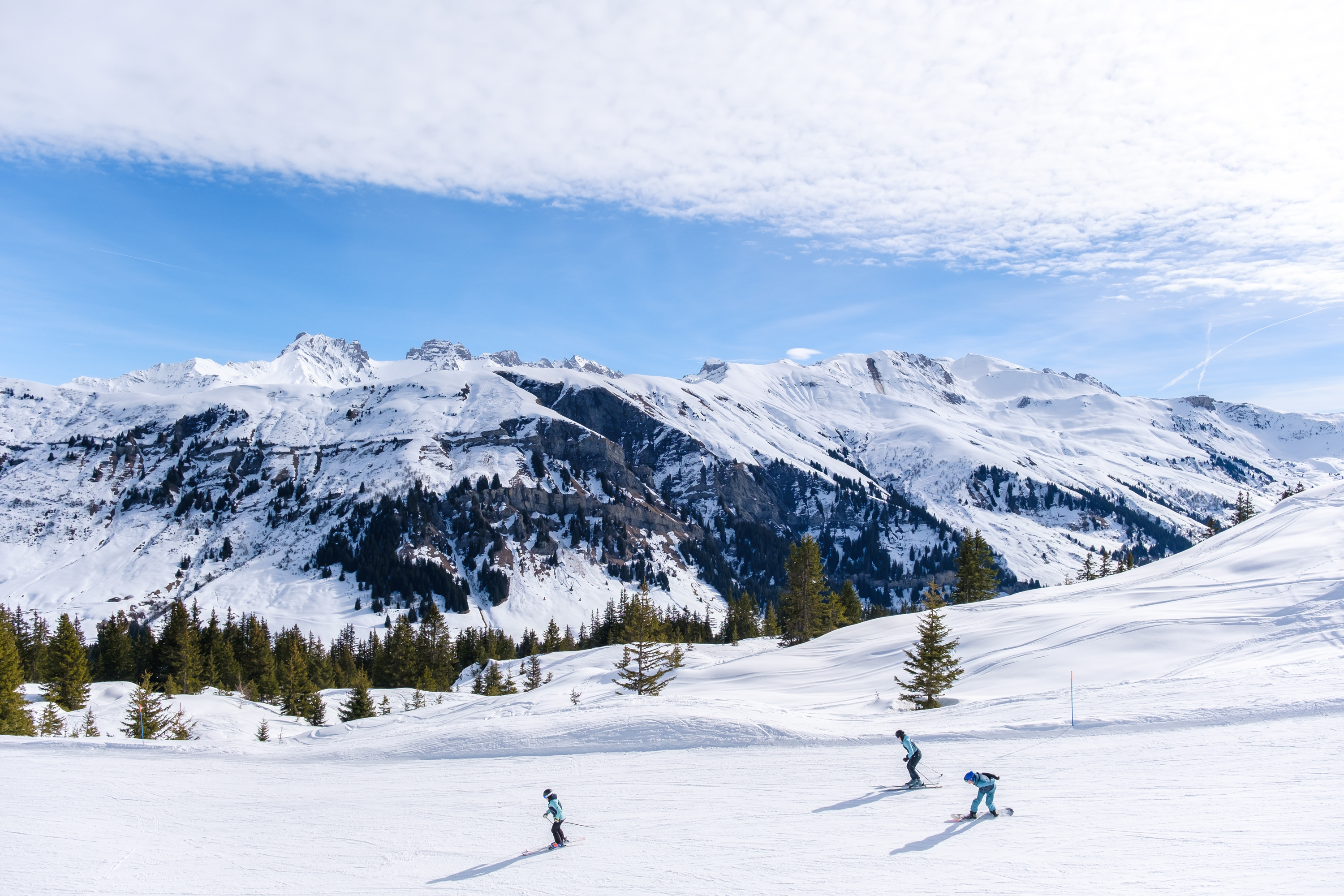 ski famille sur piste des Bonnets Rouges_Julien Dorol