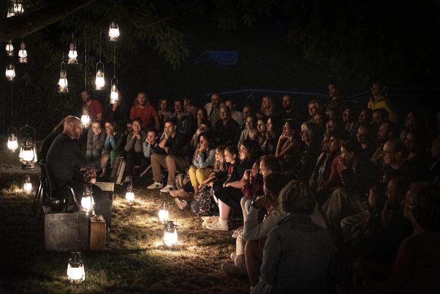 Le Soir des Ombres, Cie Chamane // Veillée contée sous les lanternes