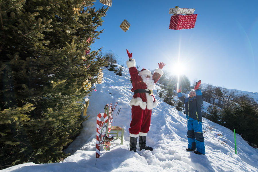 Distribution de Pitch avec le Père Noël Le 25 déc 2024