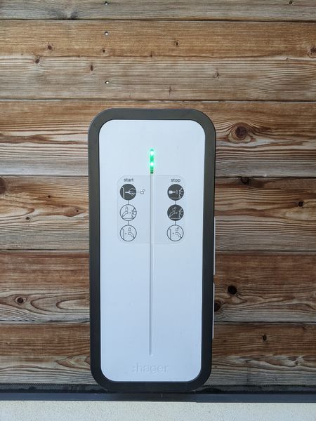 Borne de recharge pour véhicules électriques au CIS, à Val Cenis-Lanslebourg