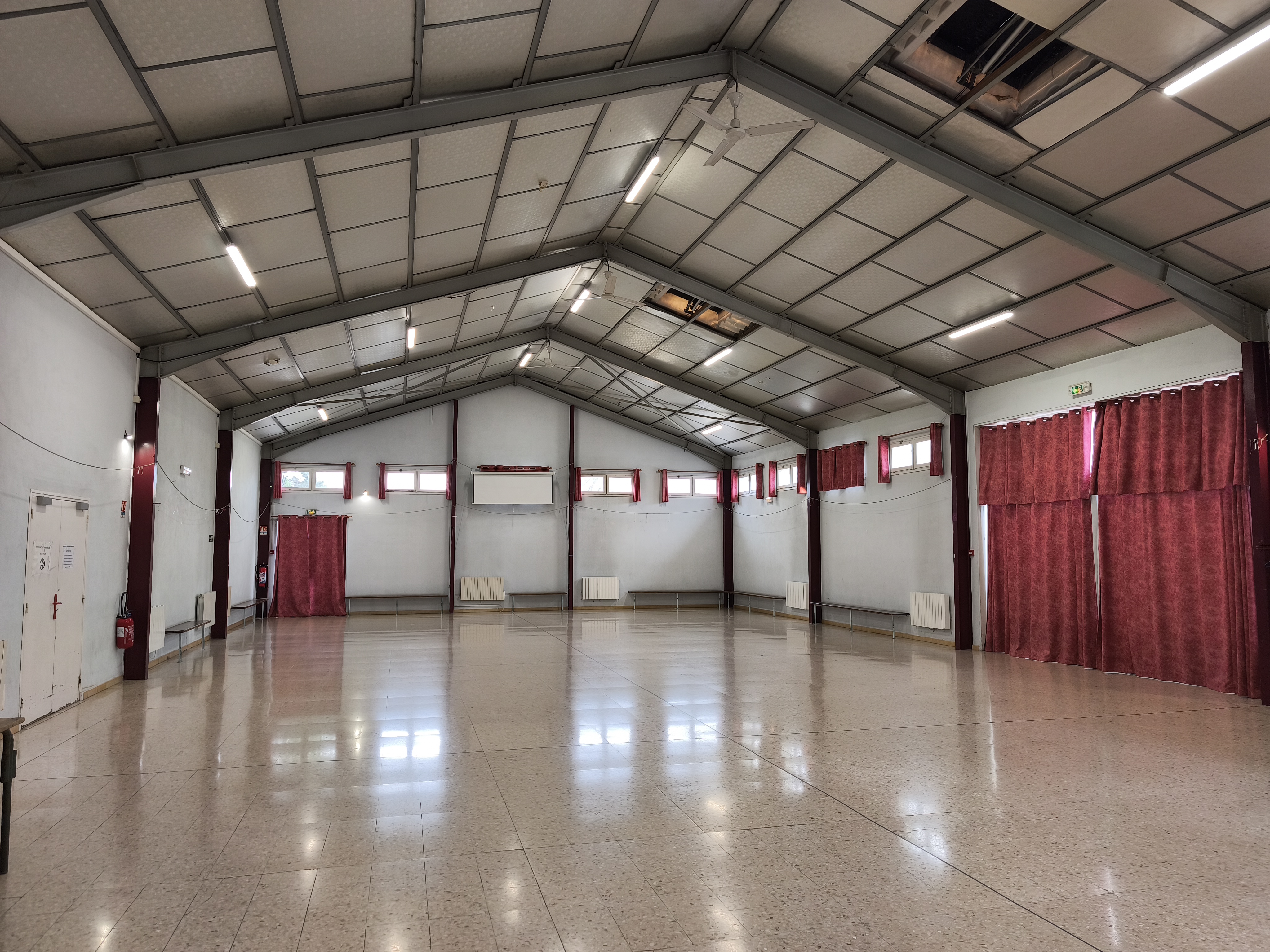 Salle de l'Amitié des Paluds — photo 2