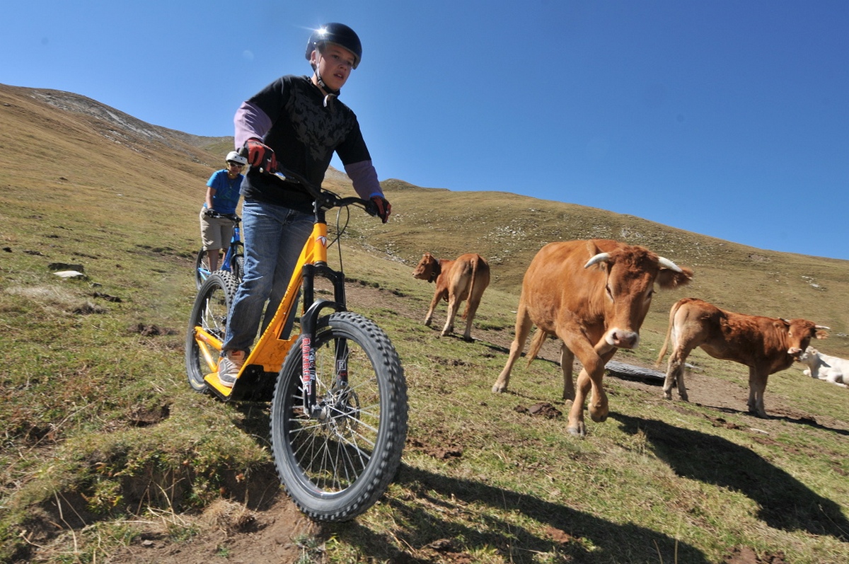 Trottinette tout terrain au Parpaillon