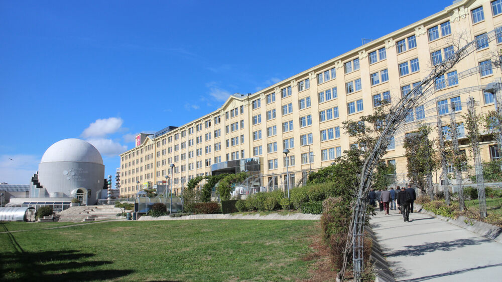 Manufacture et le centre de congrès